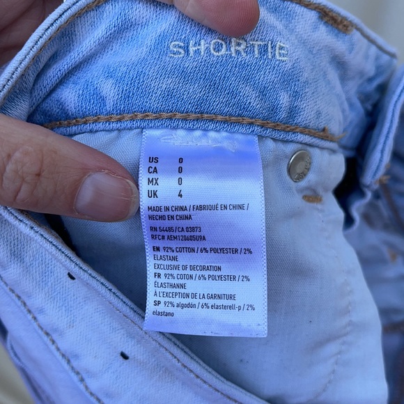 AMERICAN EAGLE OUTFITTERS- RAW HEM LACE SHORTS 0 - Picture 10 of 10